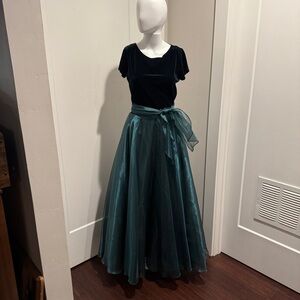 Recollections Women’s Ballroom Dress Emerald Green Velvet Chiffon Maxi Skirt